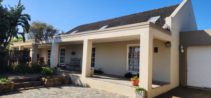 5 Bedroom Property for Sale in Plumstead Western Cape